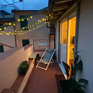 I Tetti Di Via Corradi Sanremo