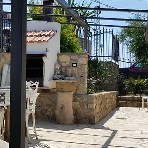 Piccola Casa Con Giardino Sanremo